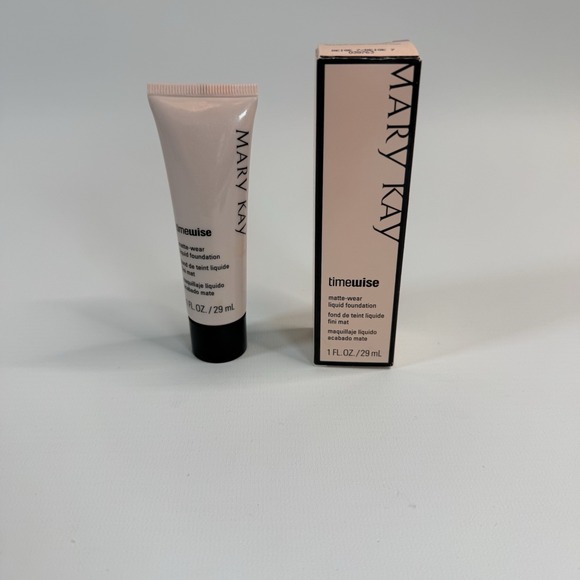 Mary Kay Timewise Matte 3D Foundation Beige 7 New in Box - Picture 1 of 3